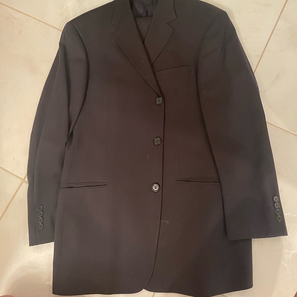 Mens Black 3 button Hugo Boss suit - Picture 1 of 2